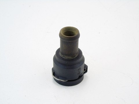 KRÓCIEC PRZEWODU WODY 2.0 D N47 BMW F10 F11 F30 F20 F21 F32 F35 F34 F31