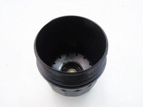 Korek filtra oleju 4.4 N62 BMW 5 6 7 X5 E60 E61 E63 E64 E65 E66 ALPINA