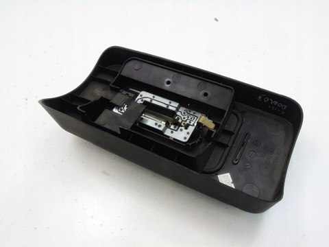 Lampka oświetlenia kabiny Fiat Doblo II 00518525800E