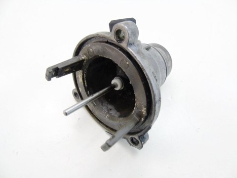 Obudowa termostatu 4.4 N62 BMW 5 6 7 X5 E60 E61 E63 E64 E65 E66 ALPINA