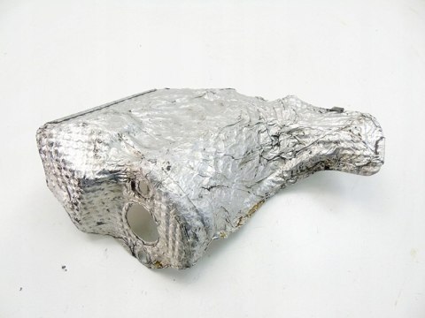 Osłona alternatora 4.4 N62 BMW 5 6 7 X5 E60 E61 E63 E64 E65 E66 7537492