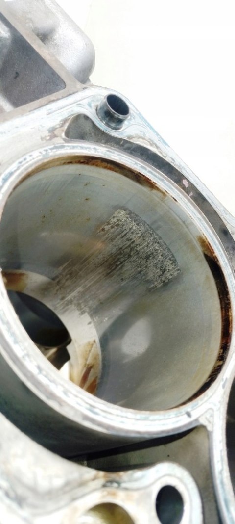 Blok silnika 4.4 N62 BMW 5 6 7 X5 E60 E61 E63 E64 E65 E66 ALPINA 7515110