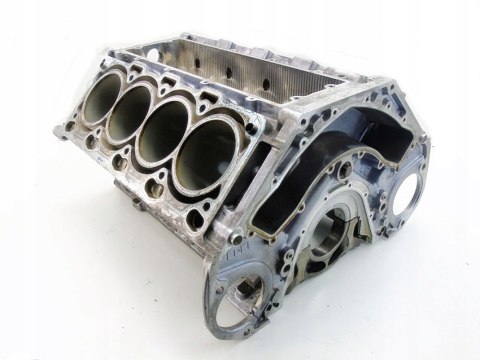 Blok silnika 4.4 N62 BMW 5 6 7 X5 E60 E61 E63 E64 E65 E66 ALPINA 7515110