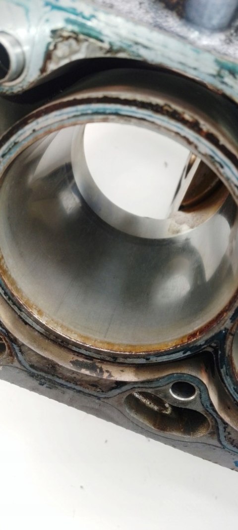 Blok silnika 4.4 N62 BMW 5 6 7 X5 E60 E61 E63 E64 E65 E66 ALPINA 7515110