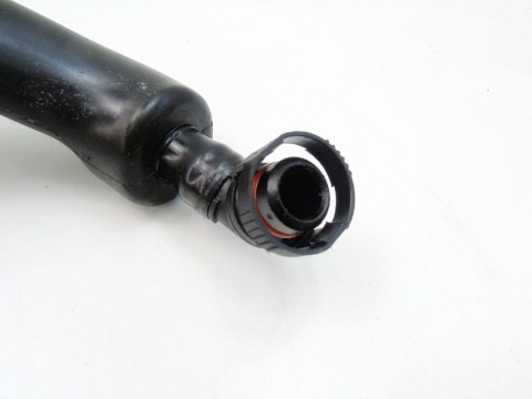 Rurka przewód odmy 4.4 N62 BMW 5 6 7 X5 E60 E61 E63 E64 E65 E66 ALPINA