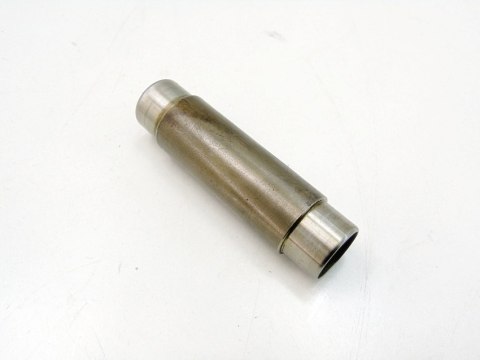Rurka przewód wody 4.4 N62 BMW 5 6 7 X5 E60 E61 E63 E64 E65 E66 ALPINA