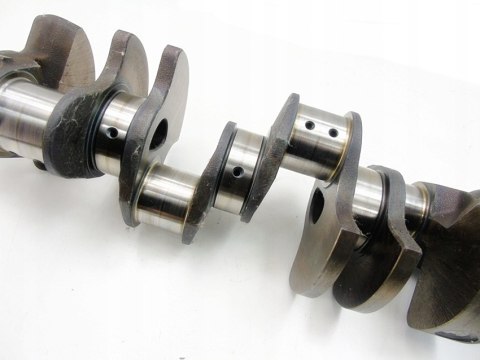 Wał korbowy 4.4 N62 BMW 5 6 7 X5 E60 E61 E63 E64 E65 E66 ALPINA 7504389