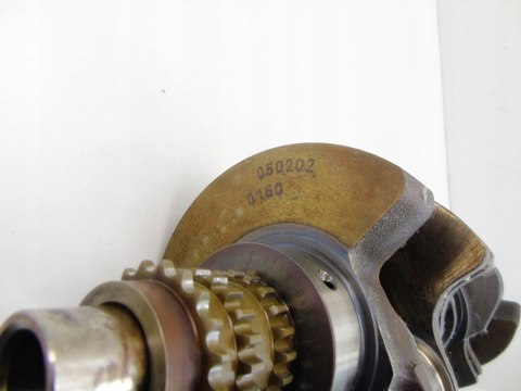 Wał korbowy 4.4 N62 BMW 5 6 7 X5 E60 E61 E63 E64 E65 E66 ALPINA 7504389