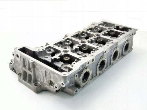 Głowica 1.6 2.0 D4D D Verso Auris Avensis Mini One Clubman Countryman BMW