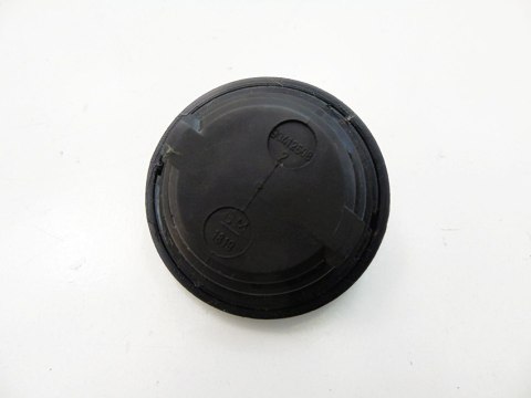 Korek wlewu oleju 1.4 1.2 B Meriva B Corsa D Adam Astra J Aveo