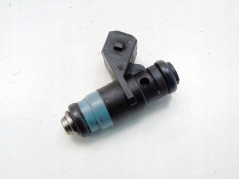 Wtryskiwacz paliwa 1.6 16V Duster Logan Sandero Oroch Thalia Clio Megane