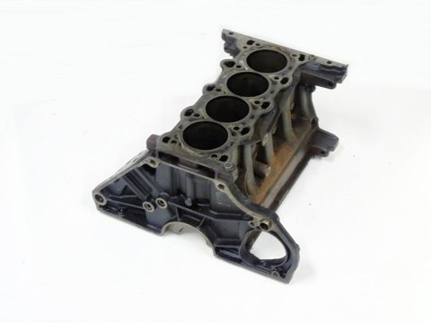 Blok silnika 1.4 B Meriva B Corsa D Adam Astra J Aveo 55561961 a14xer