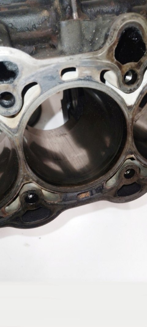 Blok silnika 1.4 B Meriva B Corsa D Adam Astra J Aveo 55561961 a14xer