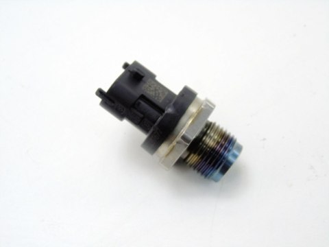 Czujnik paliwa 2.0 cdti Insignia A Zafira C Astra J Cascada Saab 9-5