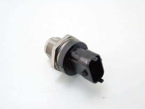 Czujnik paliwa 2.0 cdti Insignia A Zafira C Astra J Cascada Saab 9-5