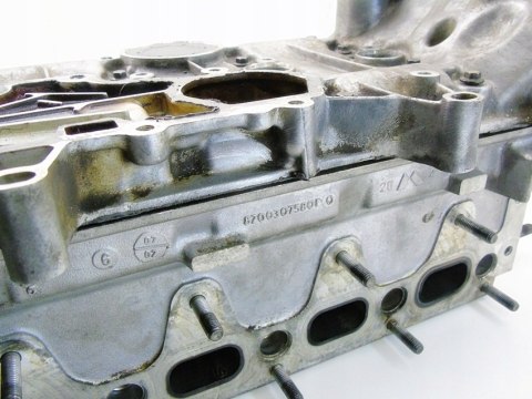 Głowica 1.4 1.6 16V Duster Logan Sandero Oroch Thalia Clio 3 Megane K4M