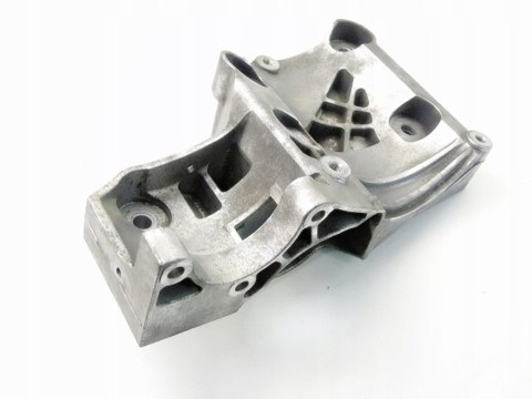 Łapa wspornik silnika 2.0 cdti Insignia A Zafira C Astra J Cascada Saab 9-5