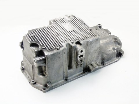 Miska oleju 2.0 cdti Insignia A Zafira C Astra J Cascada Saab 9-5 55567087