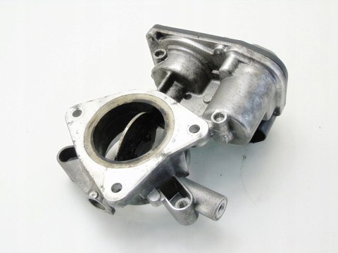 Przepustnica 2.0 cdti Insignia A Zafira C Astra J Cascada Saab 9-5 55564164