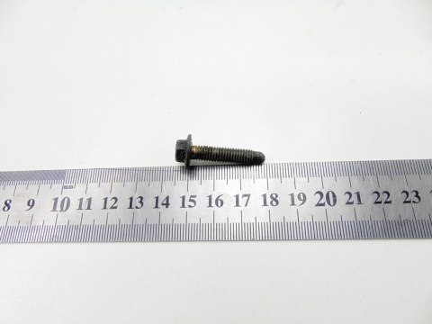 Śruby miski oleju 1.6 16V Duster Logan Sandero Oroch Thalia Clio 3 Megane