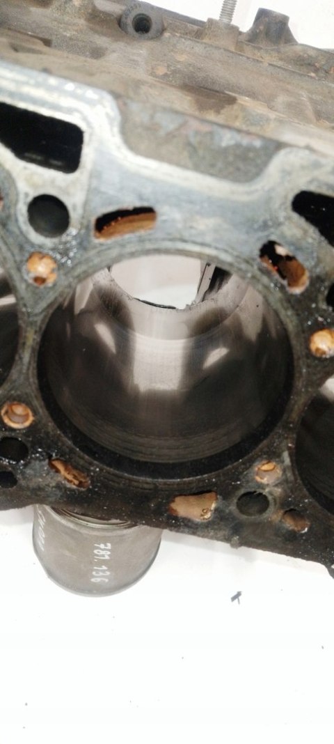 Blok silnika A20DTH 2.0 cdti Insignia A Zafira C Astra J Cascada Saab 9-5