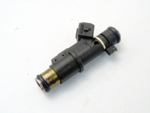 Wtryskiwacz paliwa 2.0 B 407 C5 C4 307 206 306 Xsara Jumpy 806 C8 607 Scudo