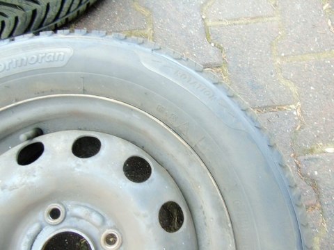 Koła felgi opony kpl Focus Fiesta Fusion 185/65/r14 Cormoran całoroczne