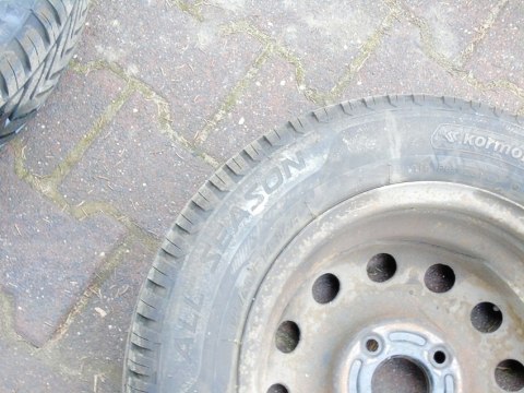 Koła felgi opony kpl Focus Fiesta Fusion 185/65/r14 Cormoran całoroczne