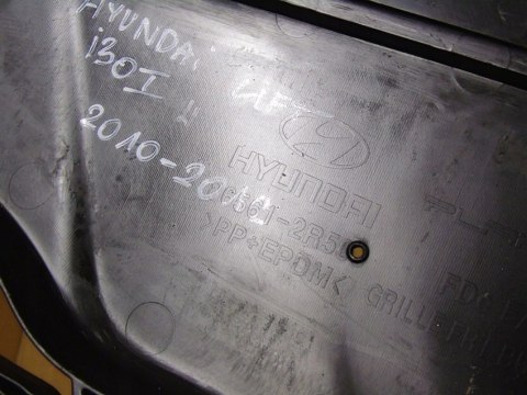 Kratka zderzaka przedniego Hyundai i30 86561-2R500