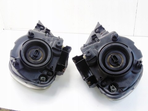 Lampy reflektory przód lewa prawa Chrysler Pacifica 2007r