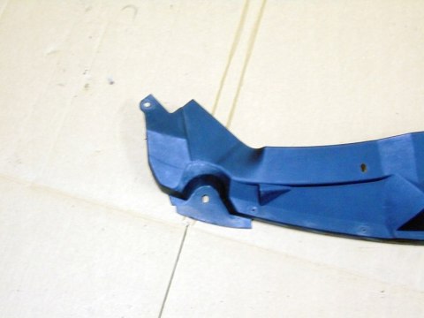 Osłona pasa przedniego górna Chrysler Pacifica 4.0 v6 2007 04857631AA