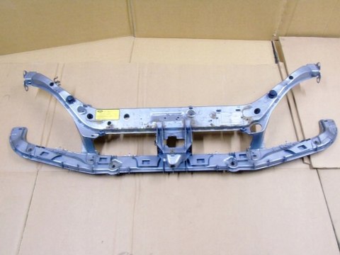Pas przedni zderzaka górny pod lampyFord Focus MK1