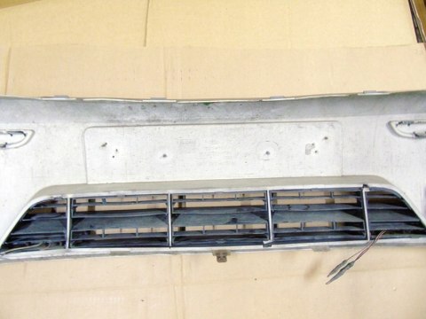 Zderzak przedni przód Ford Focus Mk1 Lift srebrny