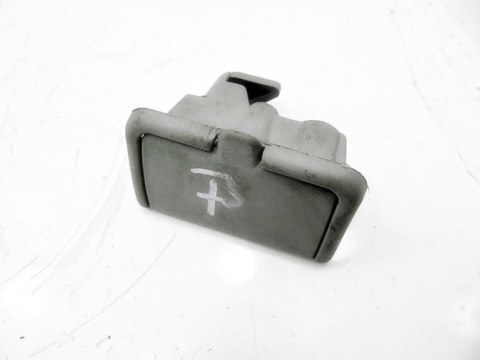 POPIELNICZKA PRAWA TOYOTA AVENSIS I T22