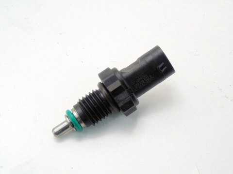 Czujnik temperatury paliwa 2.0 TDI Audi A4 B8 A5 A6 C7 Q5 Q3 TT CNH Passat