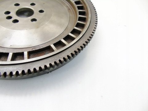 Koło zamachowe 1.4 1.6 Focus mk1 Fiesta Fusion Puma 98mm6375ad