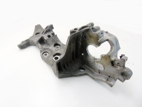 Łapa wspornik silnika 2.0 TDI Audi A4 B8 A5 A6 C7 Q5 Q3 TT CNH Passat B8