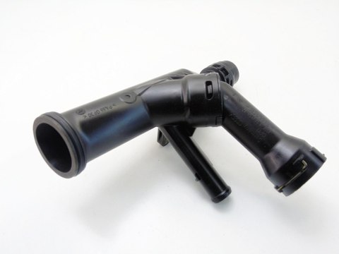 Rurka magistrala wody 2.0 TDI Audi A4 B8 A5 A6 C7 Q5 Q3 TT CNH Passat B8