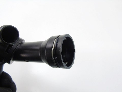 Rurka magistrala wody 2.0 TDI Audi A4 B8 A5 A6 C7 Q5 Q3 TT CNH Passat B8