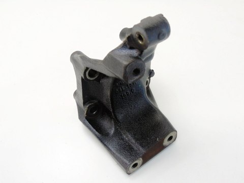 Wspornik łapa katalizatora 2.0 TDI Audi A4 B8 A5 A6 C7 Q5 Q3 TT CNH Passat