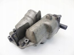 Obudowa filtra oleju 2.4 D D5 VOLVO XC70 V70 2 3 S60 S80 XC90 08642839