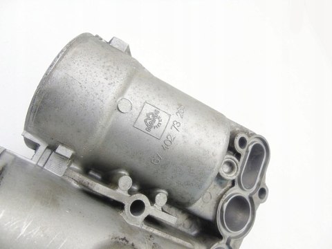 Obudowa filtra oleju 2.4 D D5 VOLVO XC70 V70 2 3 S60 S80 XC90 08642839