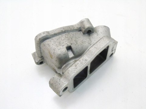 Obudowa termostatu 2.4 D D5 Volvo XC70 V70 2 3 S60 S80 XC90