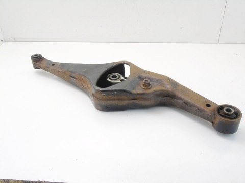 Wahacz łapa poduszka belki zawieszenia tył Nissan Almera Tino