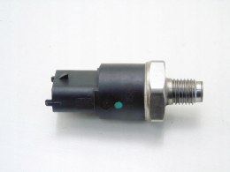 Czujnik listwy wtryskowej paliwa 2.4 D D5 Volvo XC70 V70 2 3 S60 S80 XC90