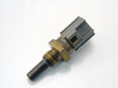 Czujnik temperatury wody 2.4 D D5 Volvo XC70 V70 2 3 S60 S80 XC90 8653103