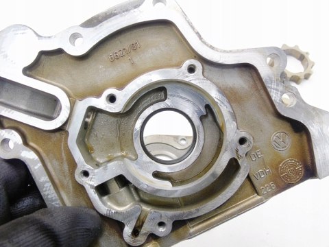 Pompa oleju 1.6 Fsi Audi A2 Golf 4 Bora BAD 036115105E