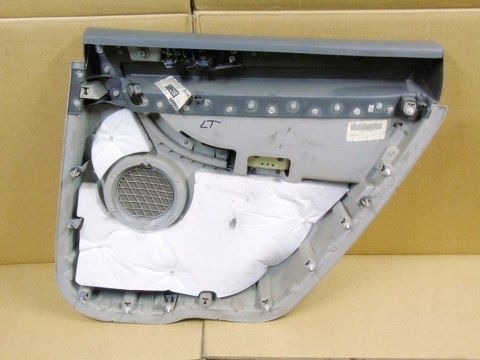 Boczek tapicerka drzwi lewy tył Chrysler Pacifica I 4.0 v6 2007 03-08