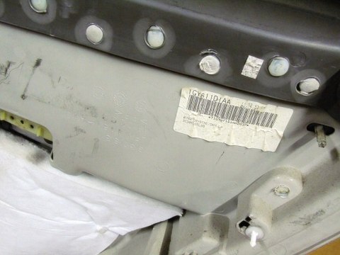 Boczek tapicerka drzwi lewy tył Chrysler Pacifica I 4.0 v6 2007 03-08