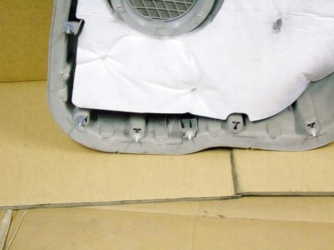 Boczek tapicerka drzwi lewy tył Chrysler Pacifica I 4.0 v6 2007 03-08